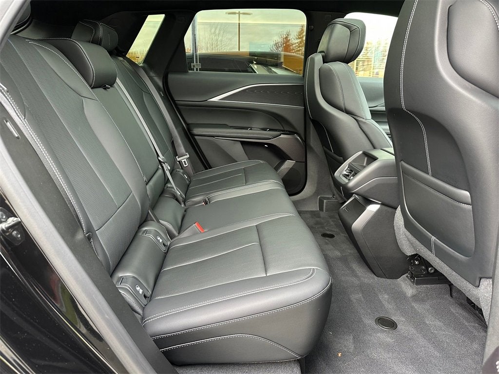 2025 Cadillac LYRIQ Sport 1