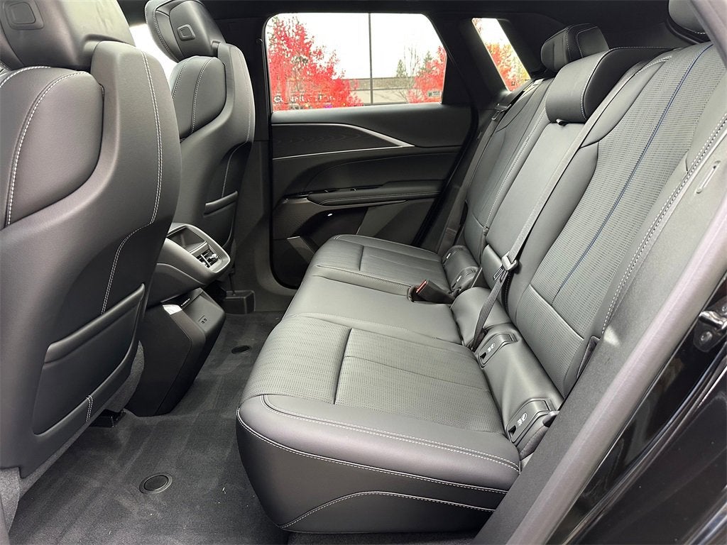 2025 Cadillac LYRIQ Sport 1