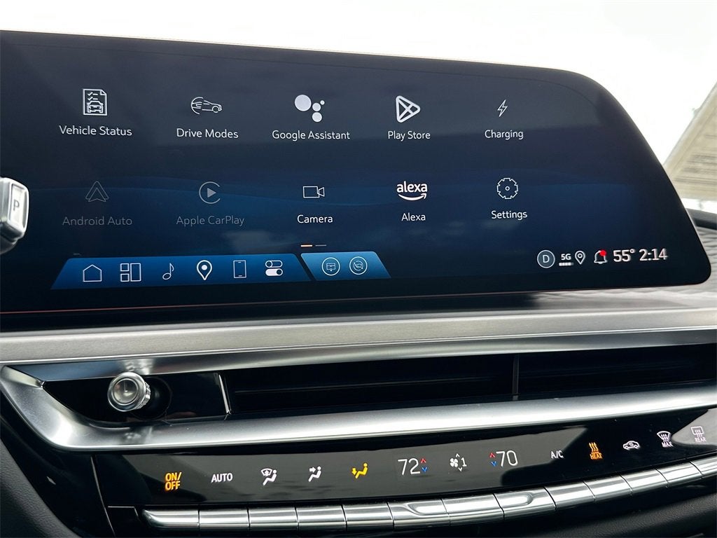 2025 Cadillac LYRIQ Sport 1