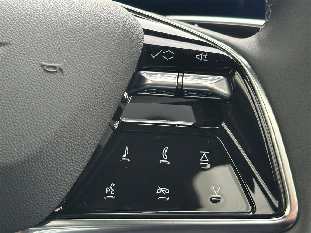 2025 Cadillac LYRIQ Sport 1