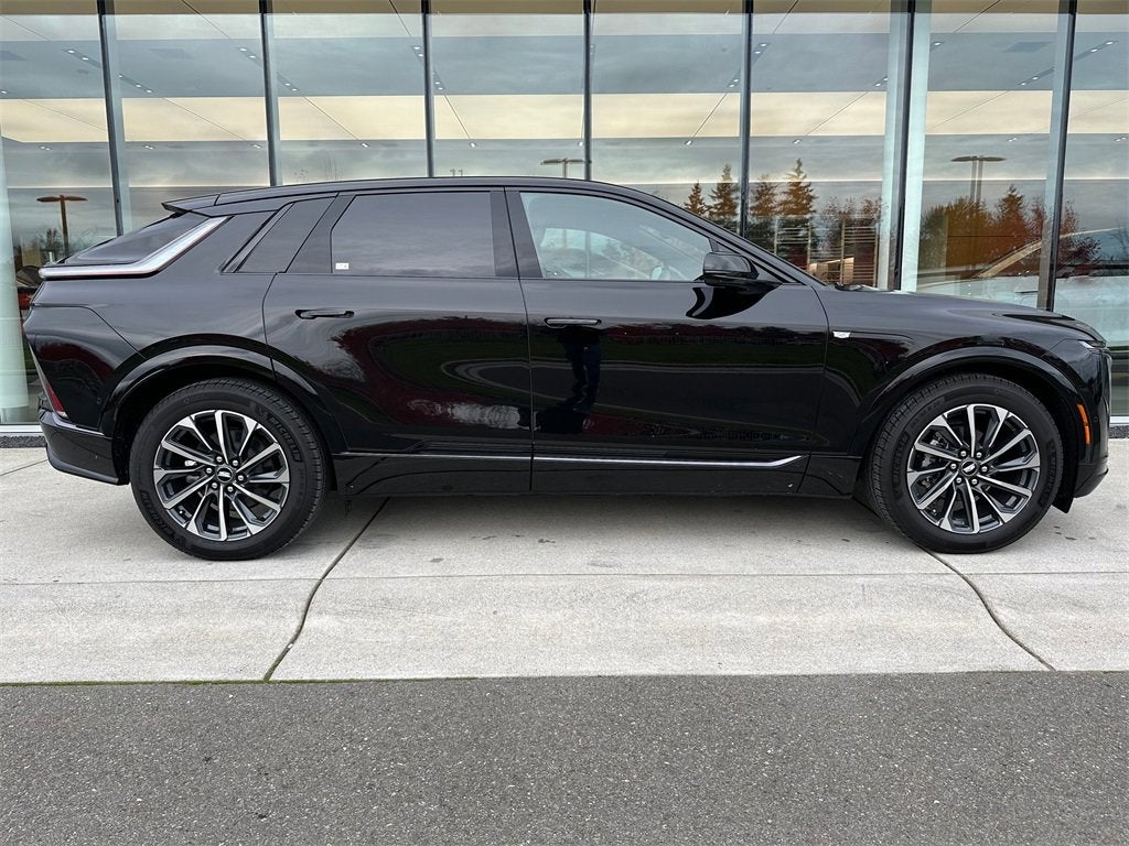 2025 Cadillac LYRIQ Sport 1