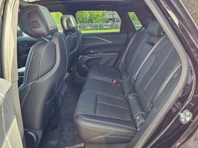 2025 Cadillac LYRIQ Sport 1