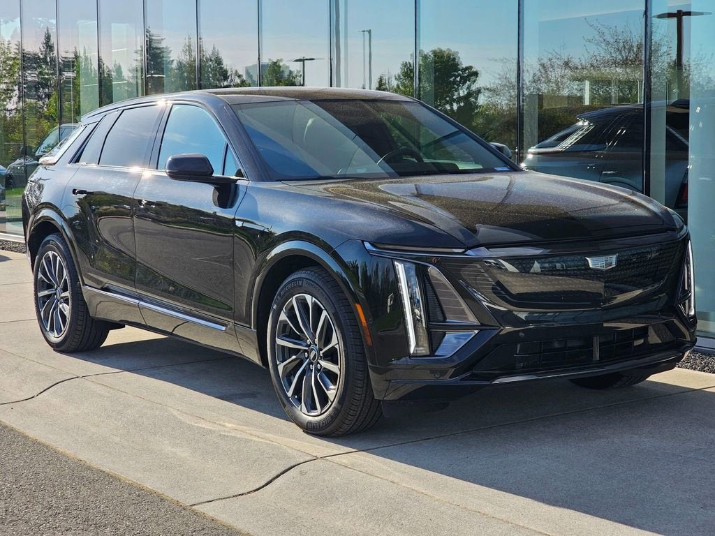2025 Cadillac LYRIQ Sport 1