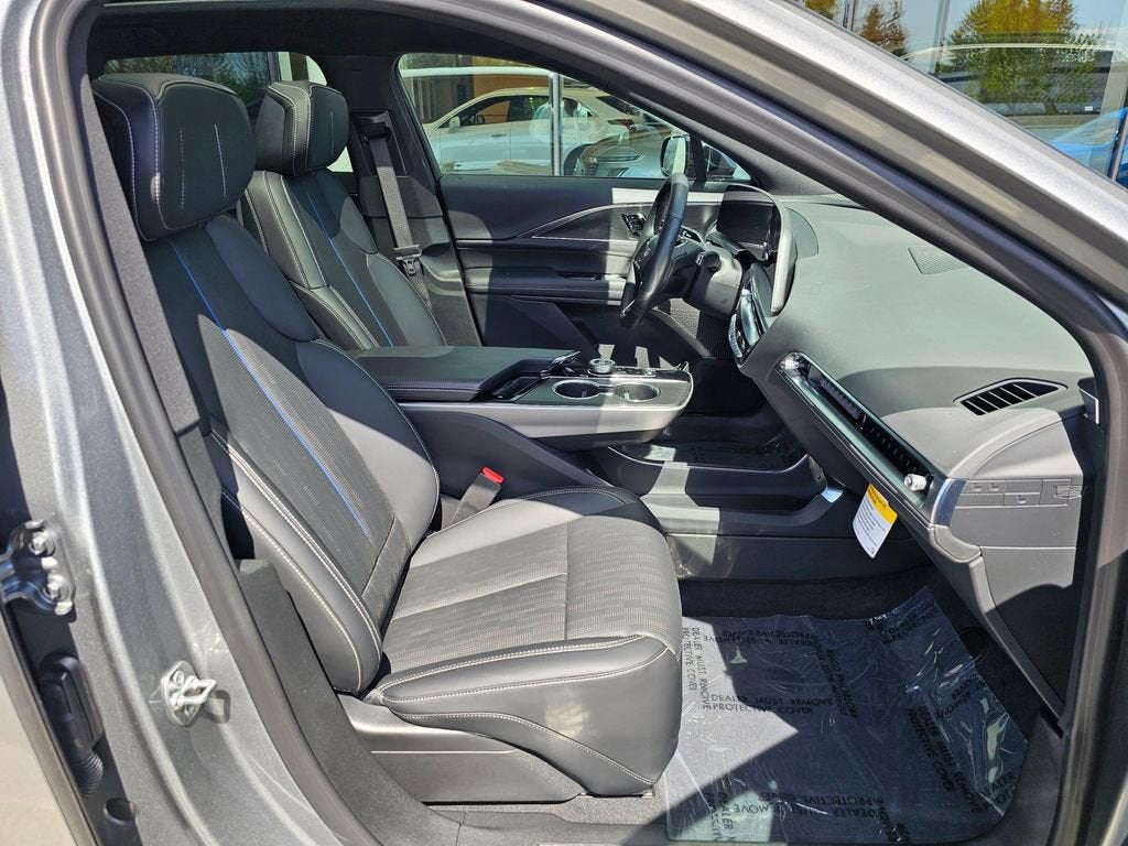 2025 Cadillac LYRIQ Sport 1