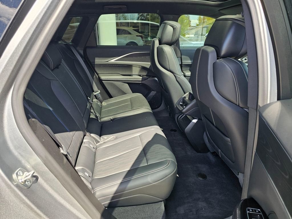 2025 Cadillac LYRIQ Sport 1