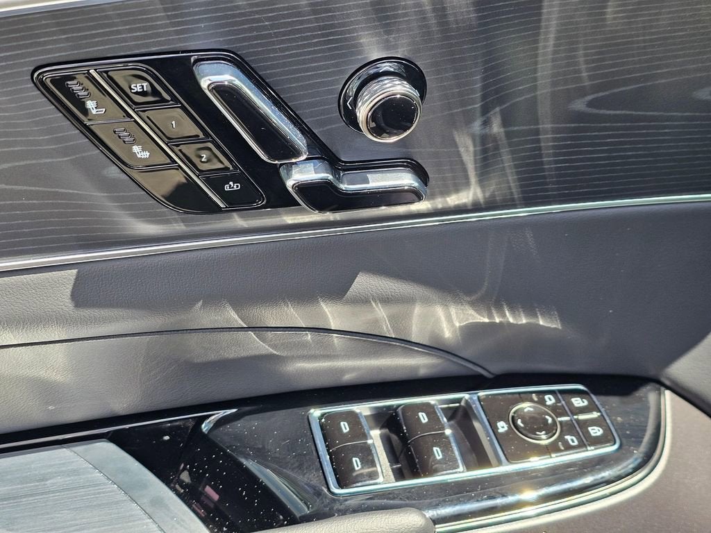 2025 Cadillac LYRIQ Sport 1