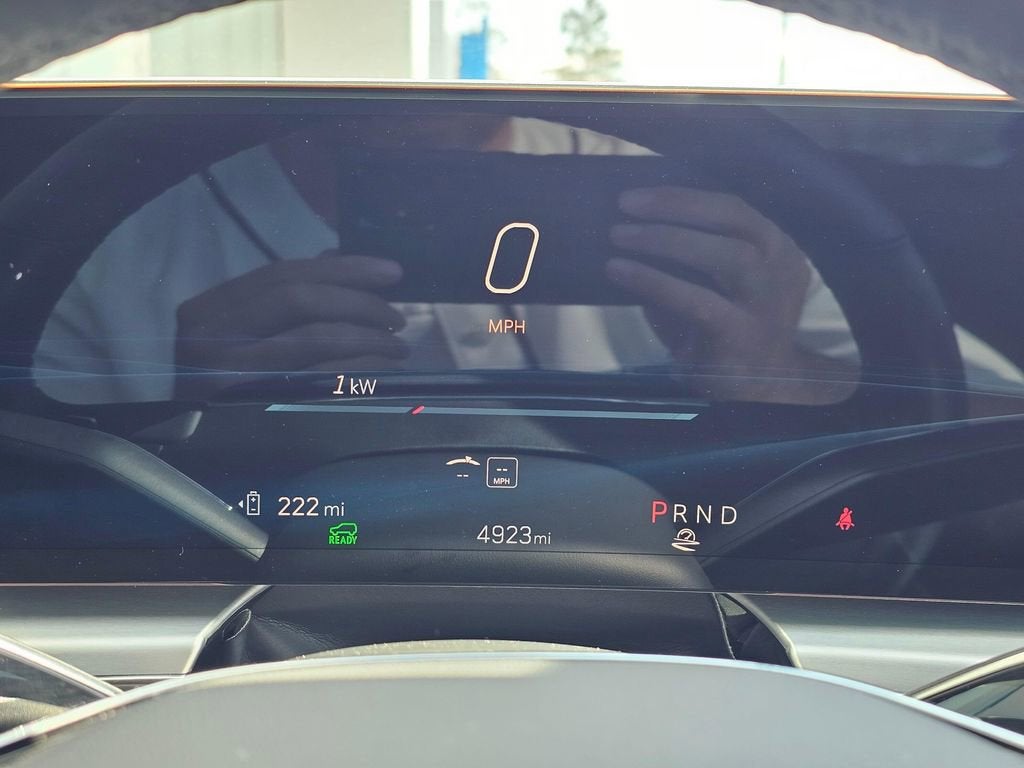 2025 Cadillac LYRIQ Sport 1