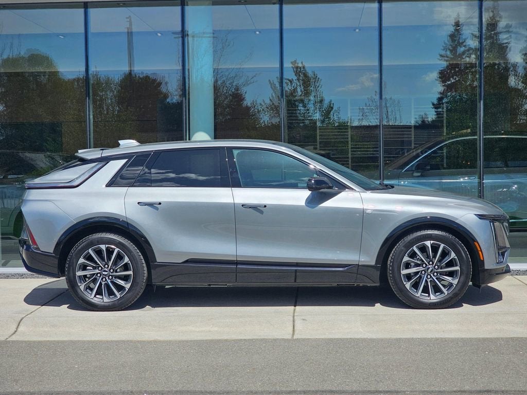 2025 Cadillac LYRIQ Sport 1