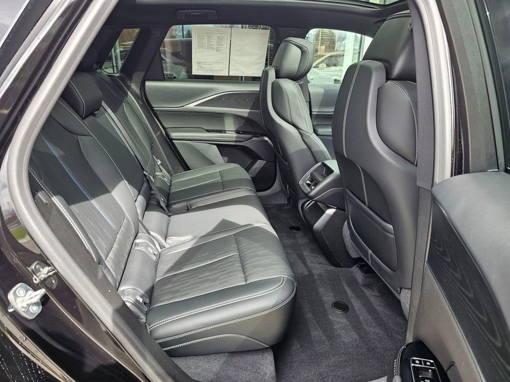 2025 Cadillac LYRIQ Sport 1