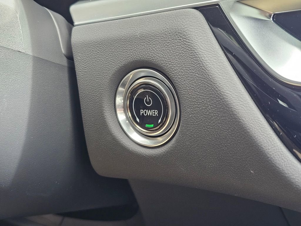 2025 Cadillac LYRIQ Sport 1