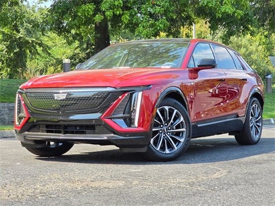 2025 Cadillac LYRIQ Sport 1