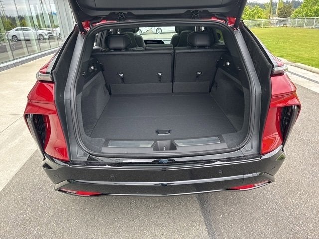 2025 Cadillac LYRIQ Sport 1