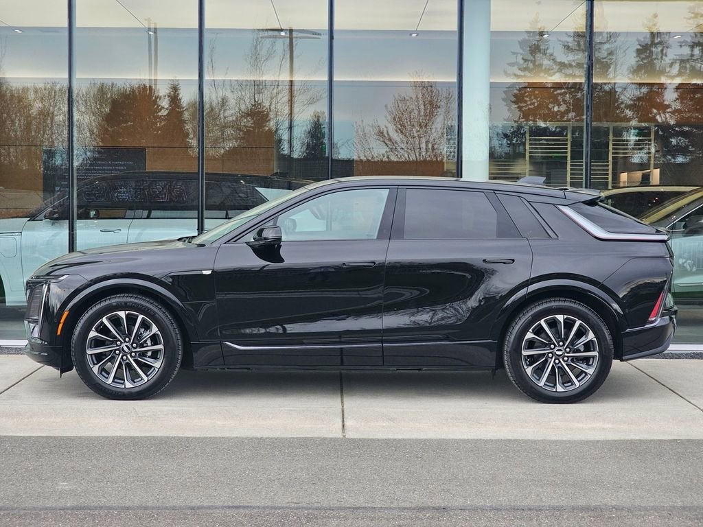 2025 Cadillac LYRIQ Sport 1