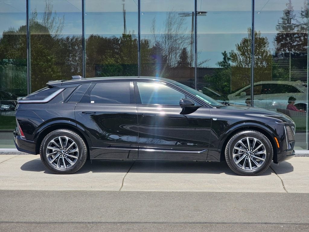 2026 Cadillac LYRIQ Sport
