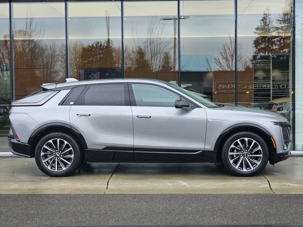 2025 Cadillac LYRIQ Sport 1