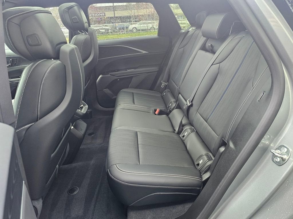 2025 Cadillac LYRIQ Sport 1