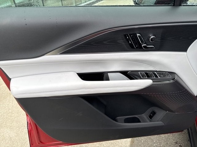 2025 Cadillac LYRIQ Sport 1