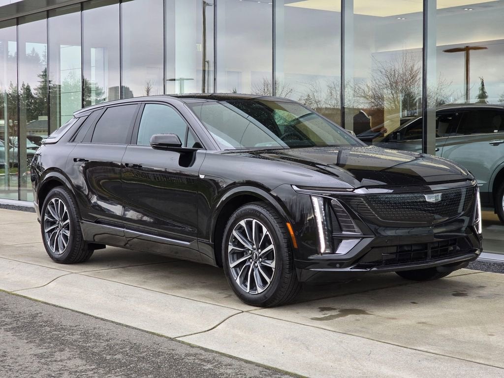 2025 Cadillac LYRIQ Sport 2