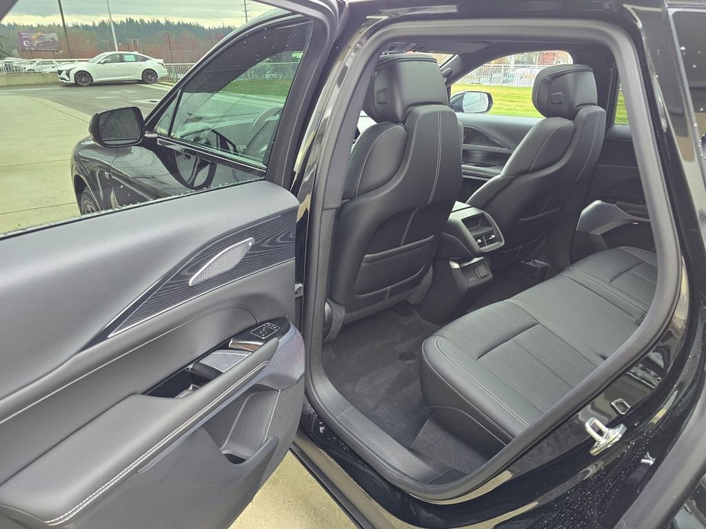 2025 Cadillac LYRIQ Sport 2