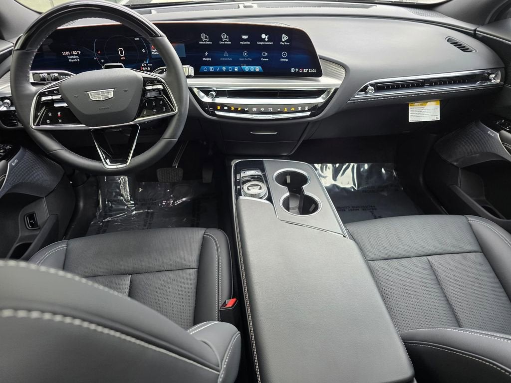 2025 Cadillac LYRIQ Sport 2