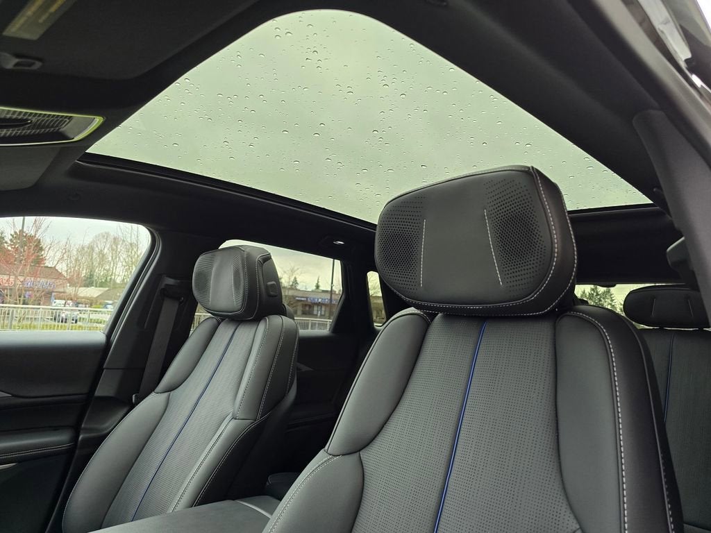 2025 Cadillac LYRIQ Sport 2