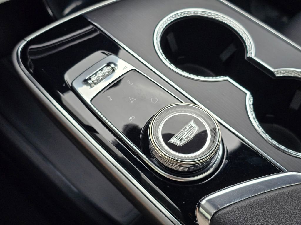 2025 Cadillac LYRIQ Sport 2