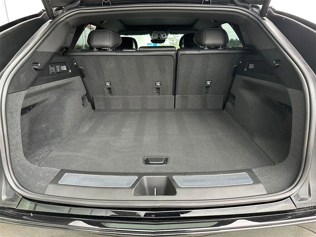 2025 Cadillac LYRIQ Sport 2