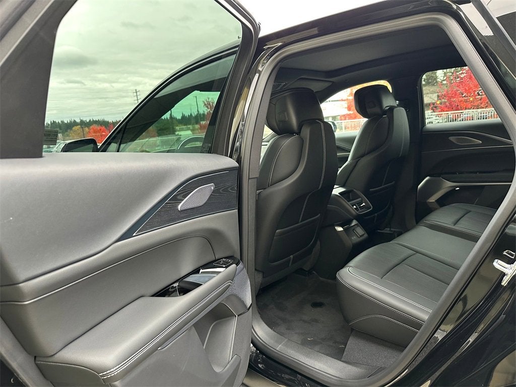 2025 Cadillac LYRIQ Sport 2