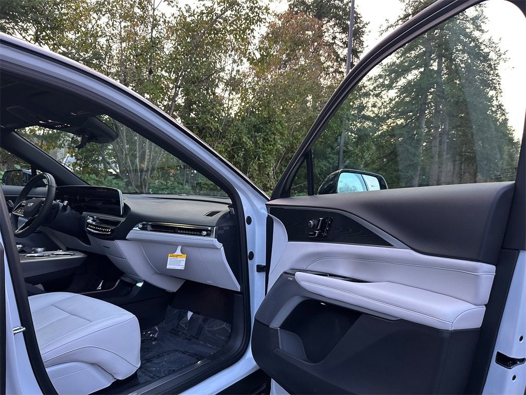 2026 Cadillac LYRIQ Premium Sport