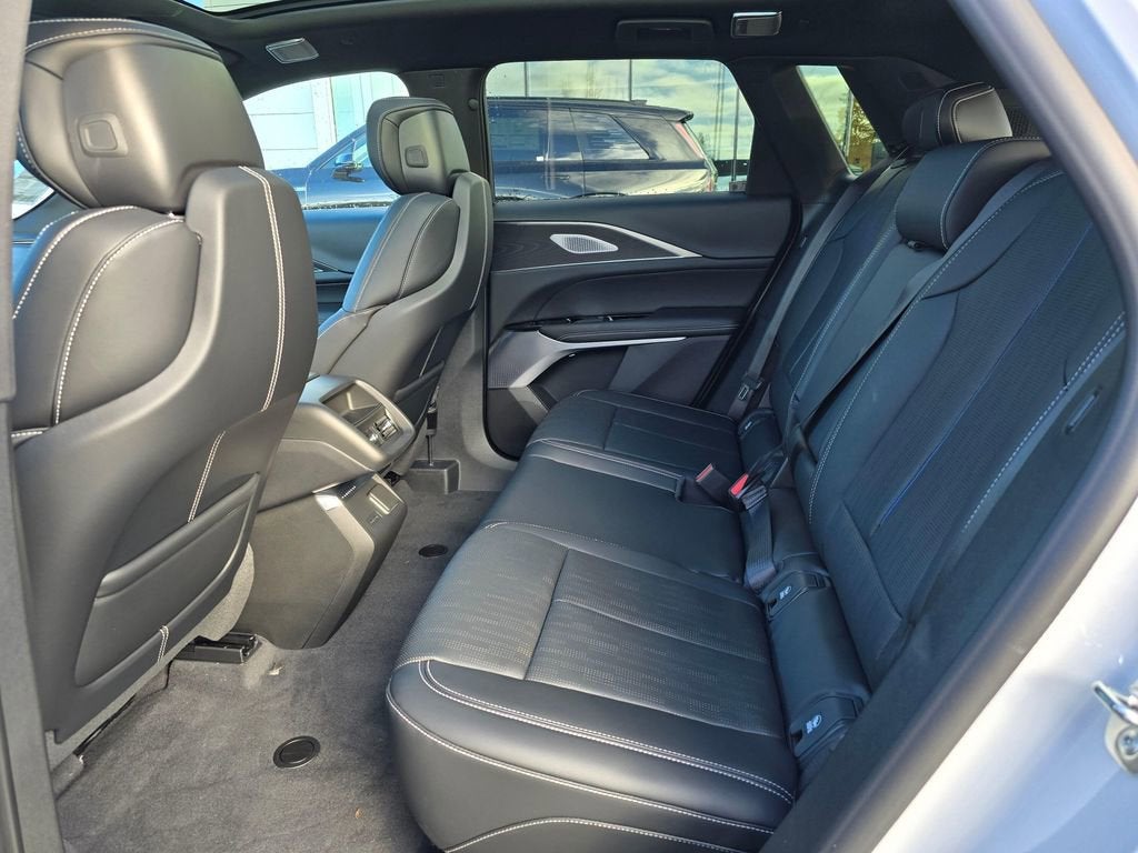 2026 Cadillac LYRIQ Premium Sport