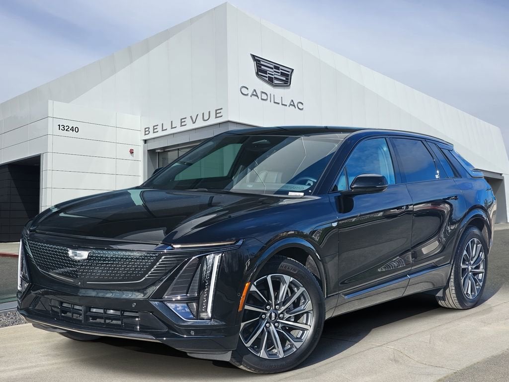 2025 Cadillac LYRIQ Sport 2