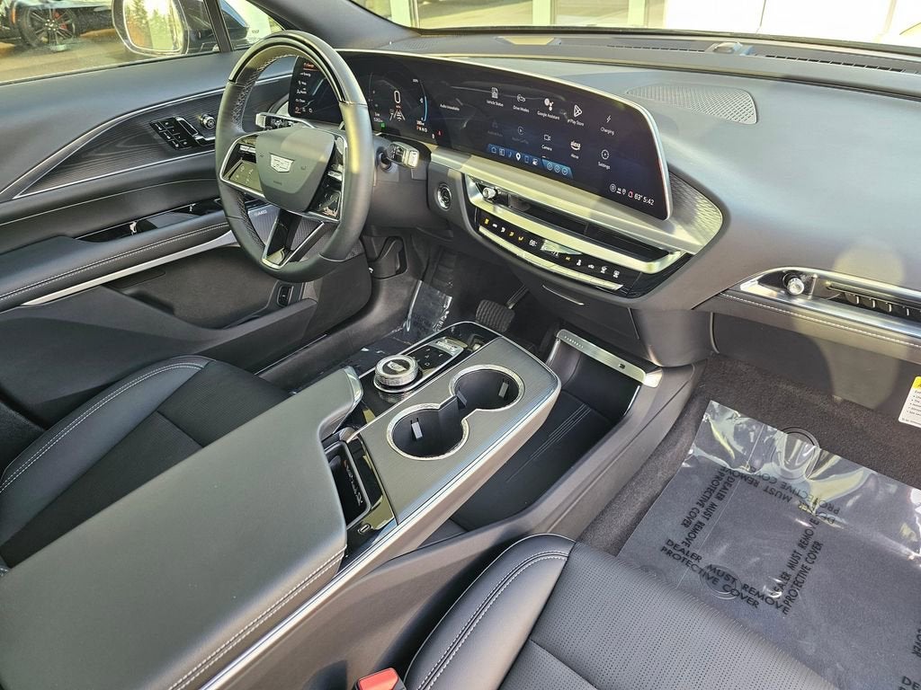 2025 Cadillac LYRIQ Sport 2