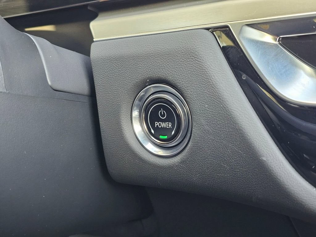 2025 Cadillac LYRIQ Sport 2