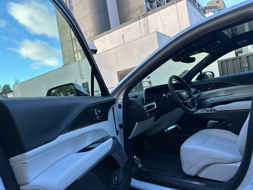 2026 Cadillac LYRIQ Premium Sport