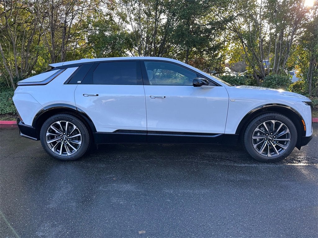 2026 Cadillac LYRIQ Premium Sport