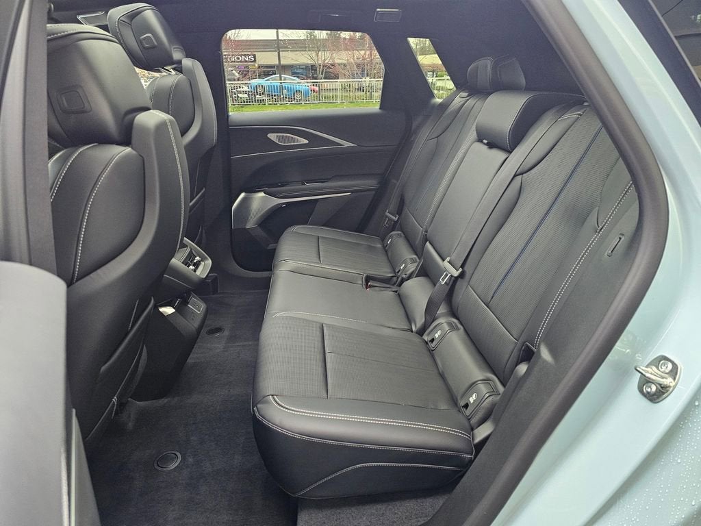 2026 Cadillac LYRIQ Premium Sport