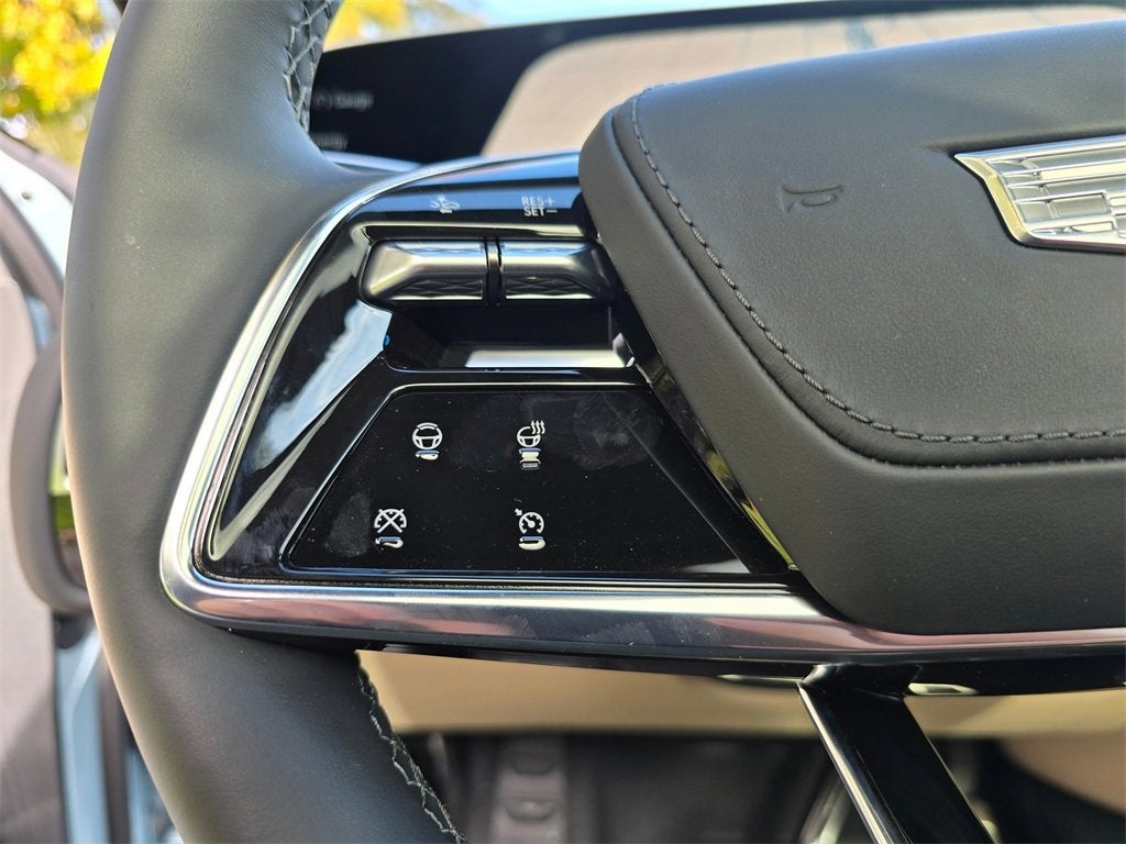 2025 Cadillac LYRIQ Sport 3