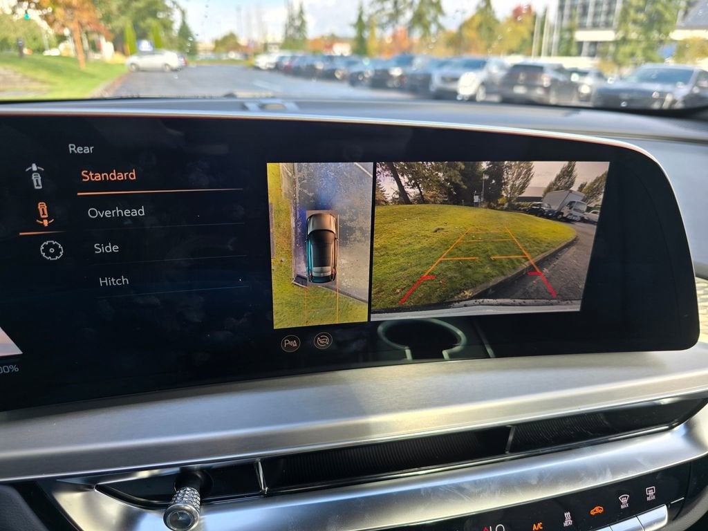 2025 Cadillac LYRIQ Sport 3