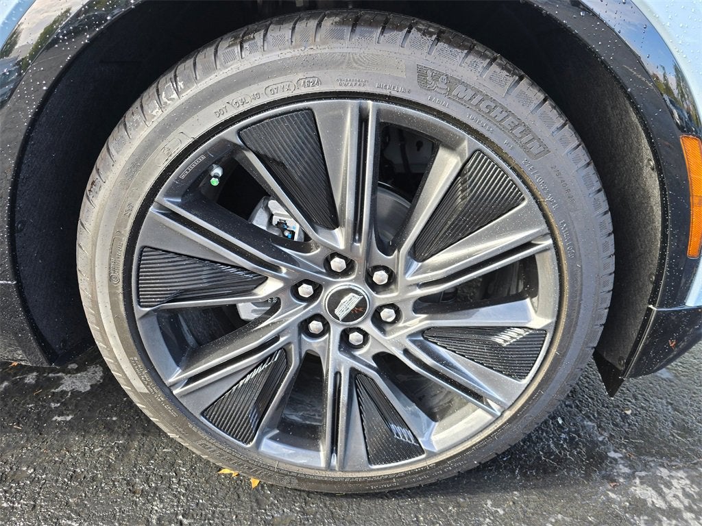 2025 Cadillac LYRIQ Sport 3