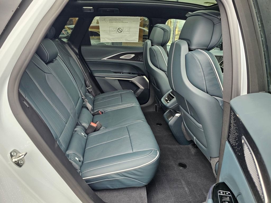 2026 Cadillac LYRIQ Signature Sport