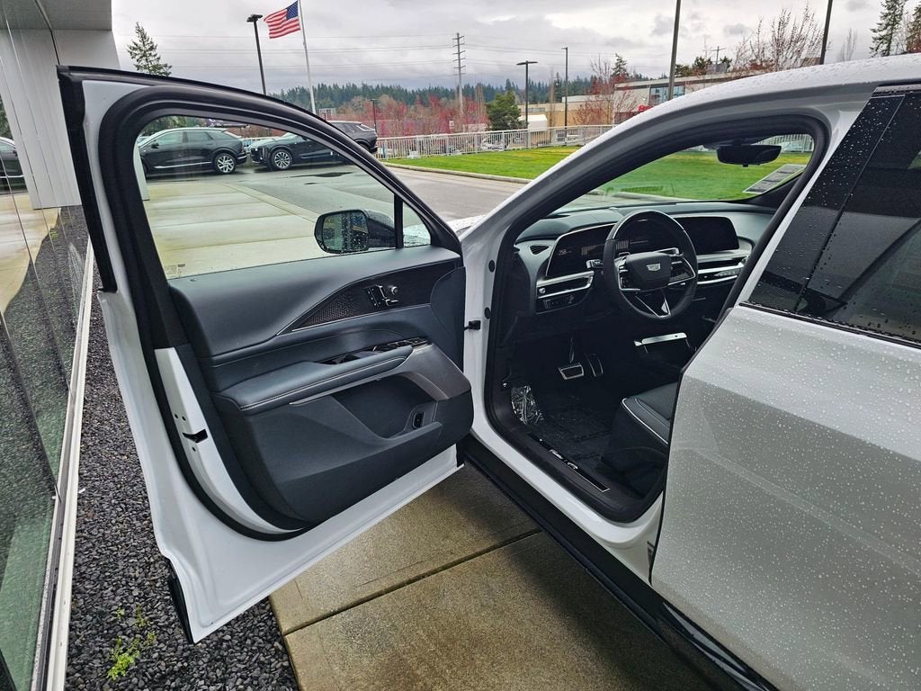 2026 Cadillac LYRIQ Signature Sport