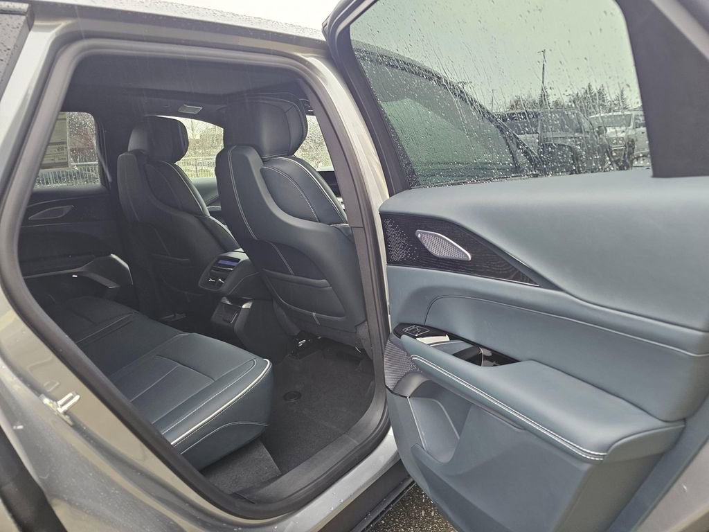 2026 Cadillac LYRIQ Signature Sport