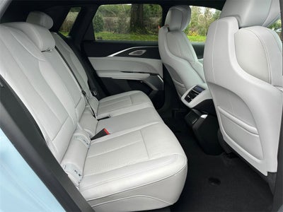 2025 Cadillac LYRIQ Sport 3