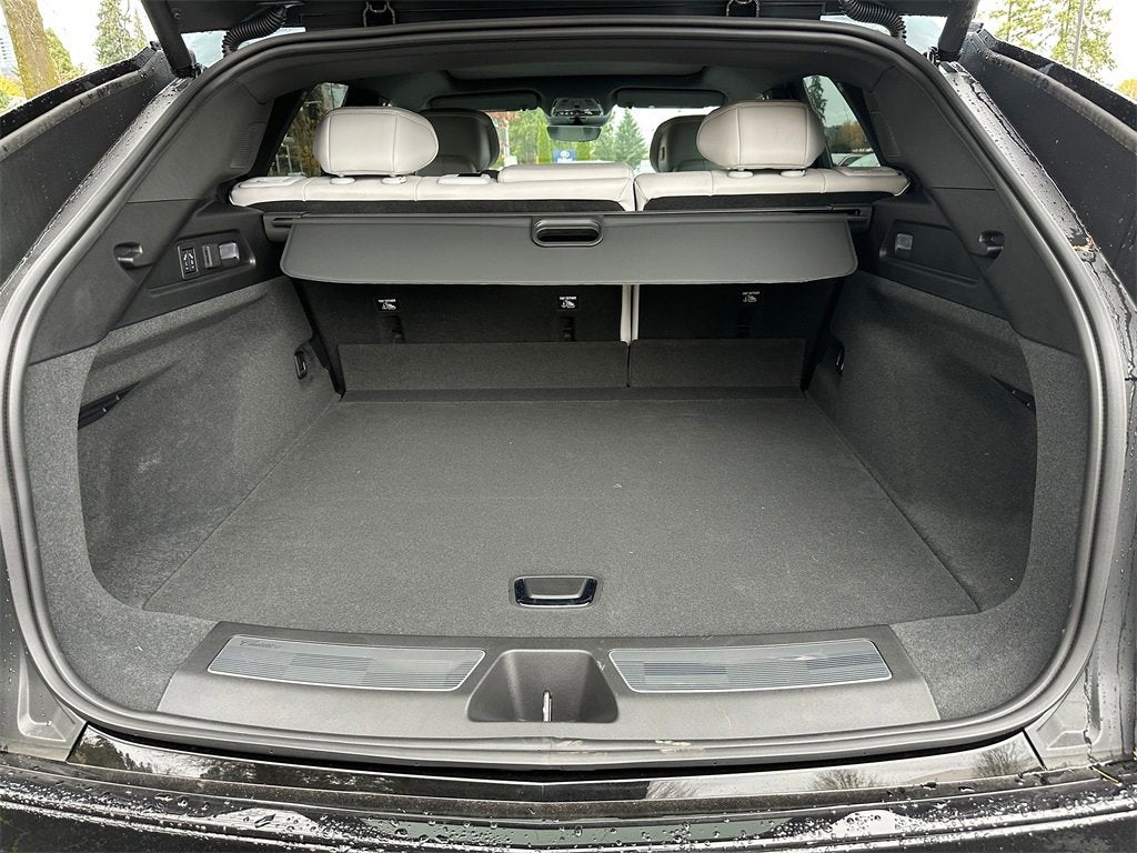 2025 Cadillac LYRIQ Sport 3