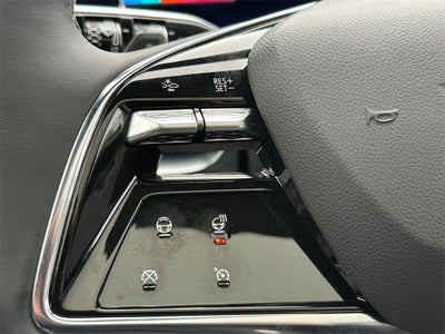 2025 Cadillac LYRIQ Sport 3