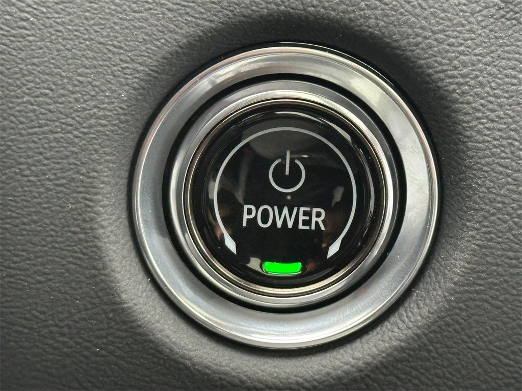 2025 Cadillac LYRIQ Sport 3