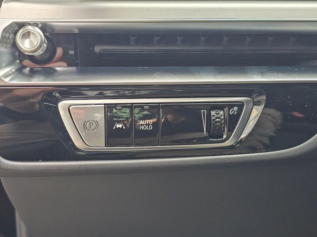 2026 Cadillac LYRIQ Signature Sport