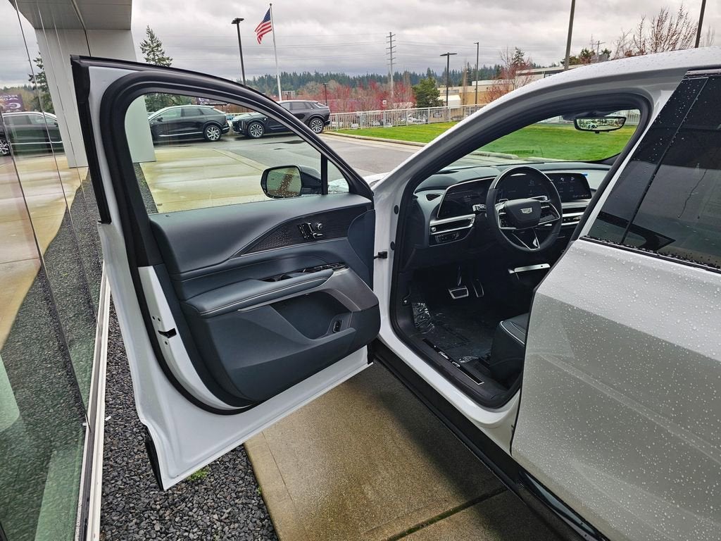 2026 Cadillac LYRIQ Signature Sport