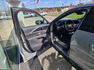 2026 Cadillac LYRIQ Signature Sport