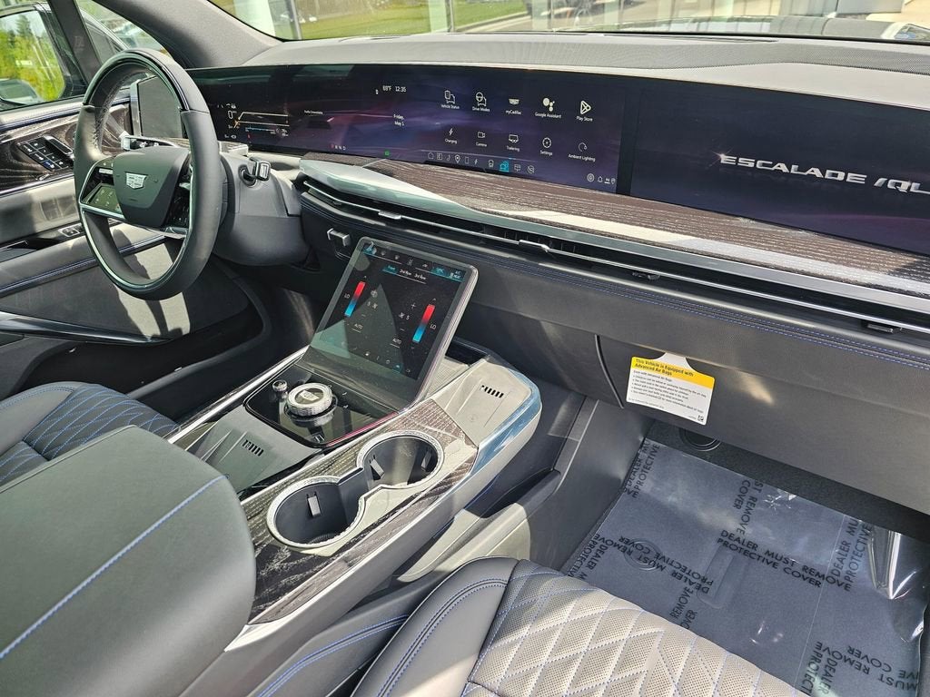 2026 Cadillac ESCALADE IQL Luxury